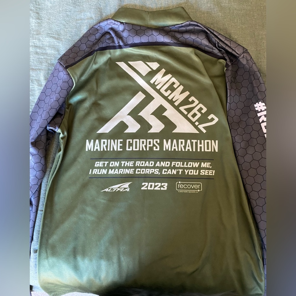 BRAND NEW 26.2 Marine Corps Marathon Thermal